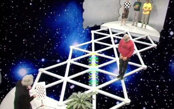 GRONDA GRONDA! ‘PLAYING’ THE ADVENTURE GAME by Richard Hewett