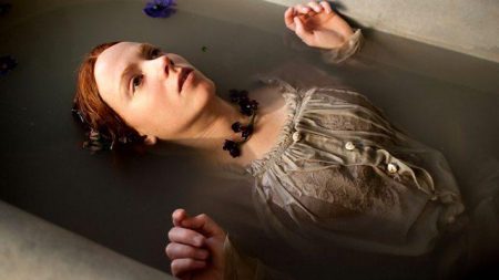 Amy Manson as Lizzie Siddal in Desperate Romantics (BBC 2009)